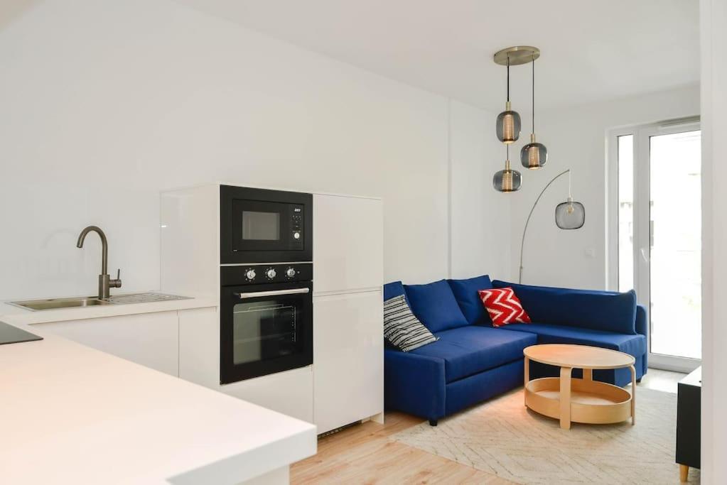 New Modern Apartment In City Center Bratislava Exterior photo